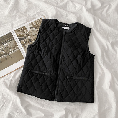 Sügisene naiste vest luku ja taskutega