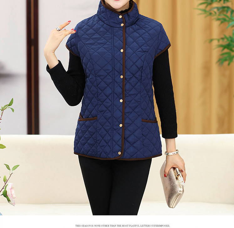 Naiste vabaaja vest nööpide ja kõrge kraega