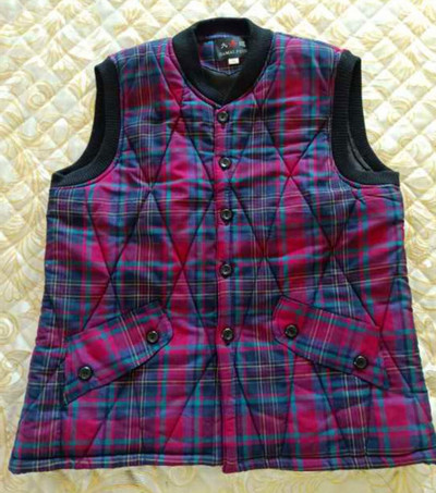 Naiste ruuduline vest taskutega suurusega 2XL kuni 5XL