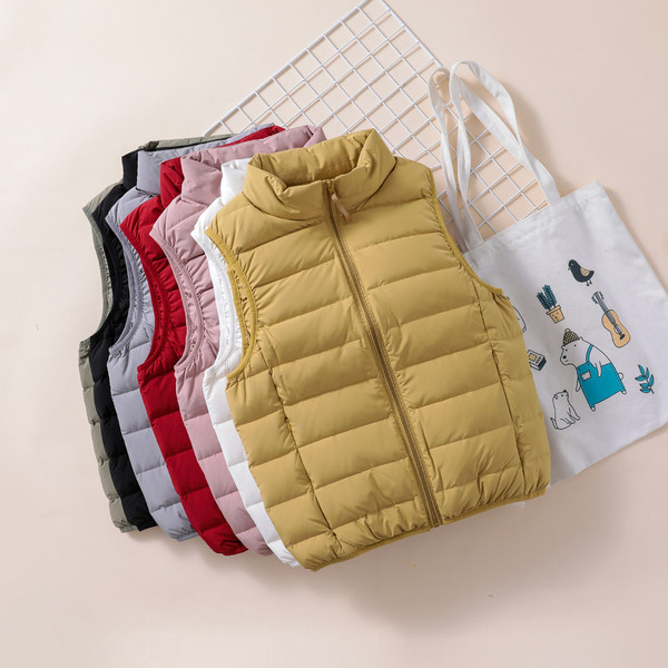 Naiste sportfliisist kõrge kraega vest