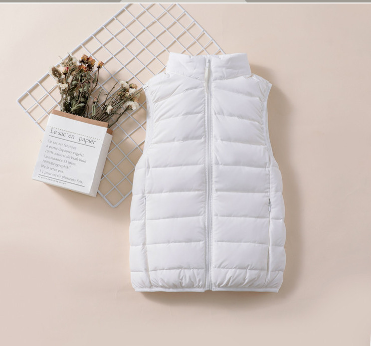 Naiste sportfliisist kõrge kraega vest