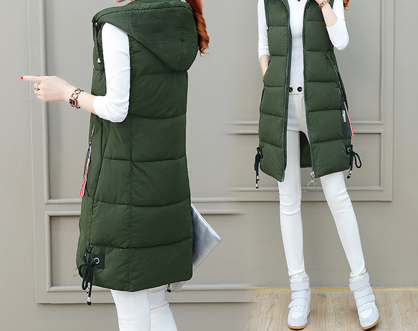 Зимен дамски елек дълъг модел с качулка