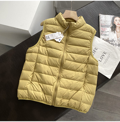 Moteriška laisvalaikio liemenė apvalia iškirpte