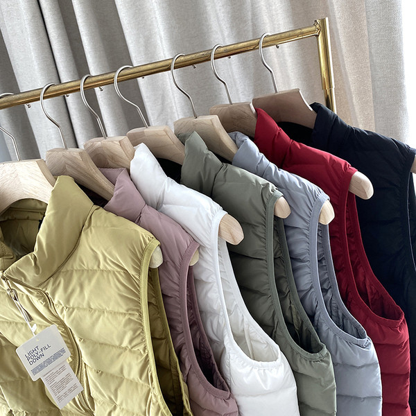 Moteriška laisvalaikio liemenė apvalia iškirpte