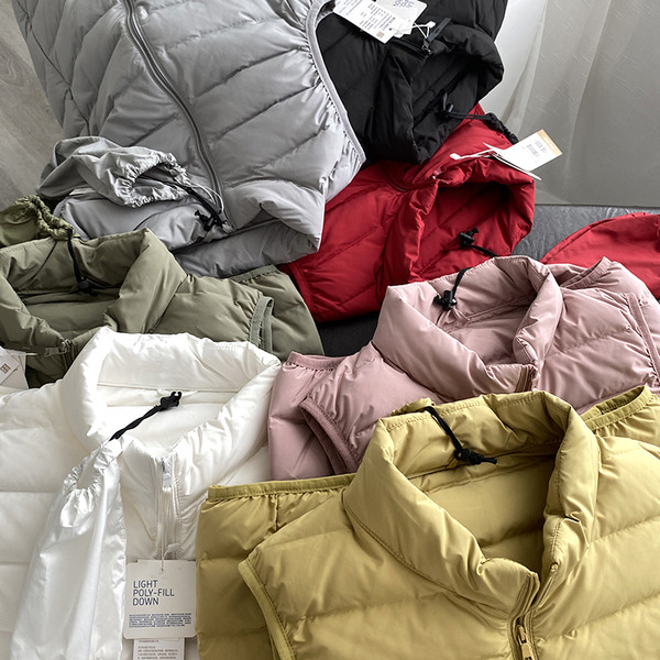 Moteriška laisvalaikio liemenė apvalia iškirpte