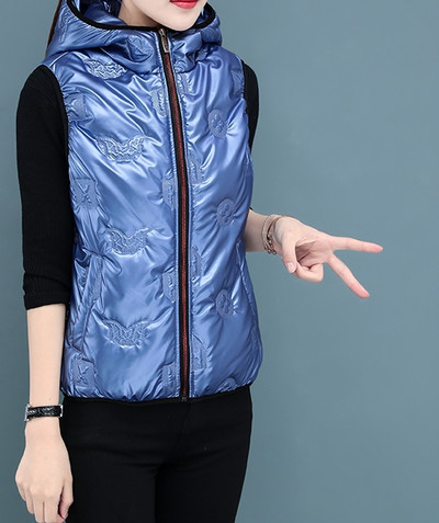 Moteriška laisvalaikio liemenė su gobtuvu ir užtrauktuku