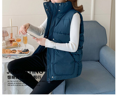 Moteriška moderni žieminė liemenė su didelėmis kišenėmis