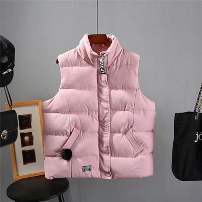 Uue mudeli kõrge kraega naiste vest