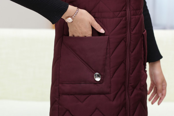 Ilga moteriška liemenė su kišene ir gobtuvu - dydis iki 5XL