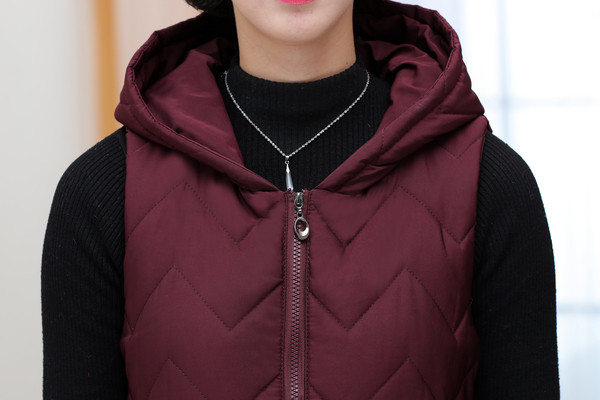 Ilga moteriška liemenė su kišene ir gobtuvu - dydis iki 5XL