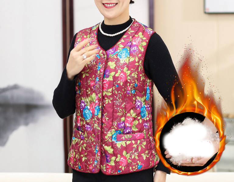 Ženski prsluk u boji s gumbima