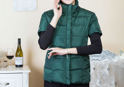 Praegune kõrge kraega naiste vest suurusega kuni 5XL