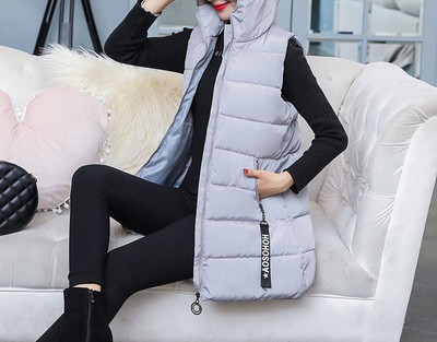 Svakodnevni ženski prsluk sa patentnim zatvaračem i gumbima - tri modela