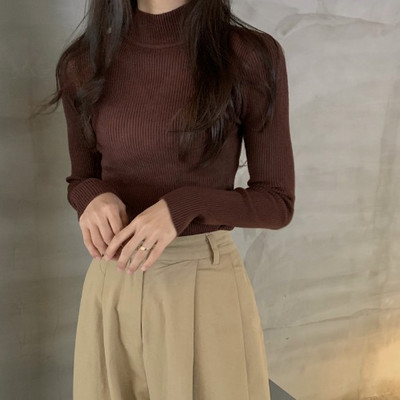 Praegune naiste kampsun tavaline mudel