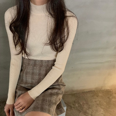 Praegune naiste kampsun tavaline mudel