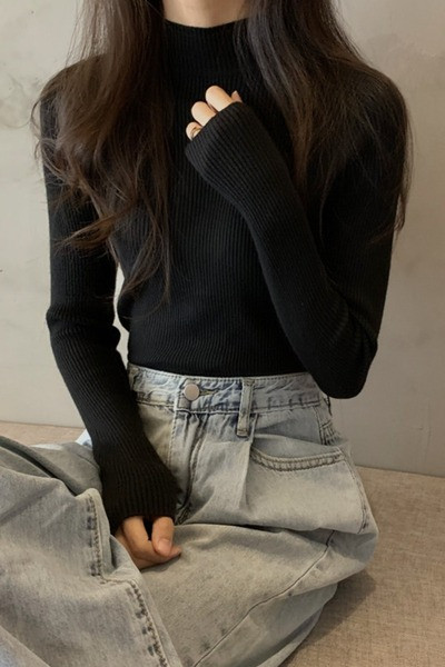 Praegune naiste kampsun tavaline mudel