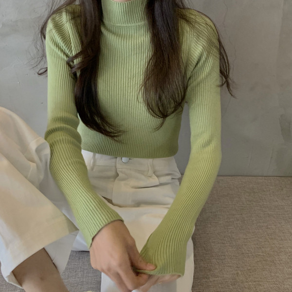 Praegune naiste kampsun tavaline mudel