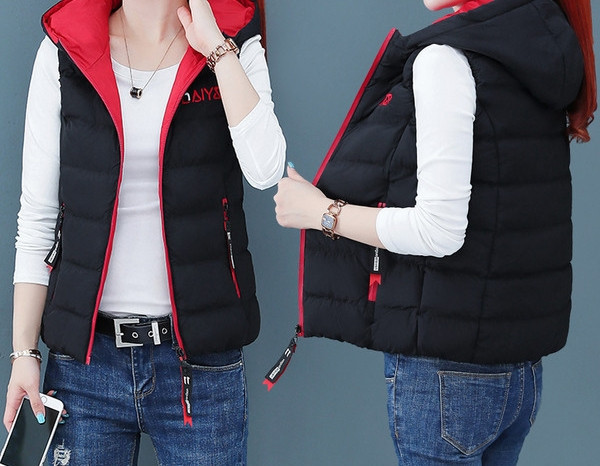 Moodne naiste vest kapuutsi ja lukuga