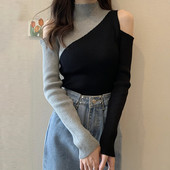 Moodne naiste kampsuniga varustatud kõrge kraega mudel