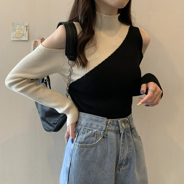 Moodne naiste kampsuniga varustatud kõrge kraega mudel