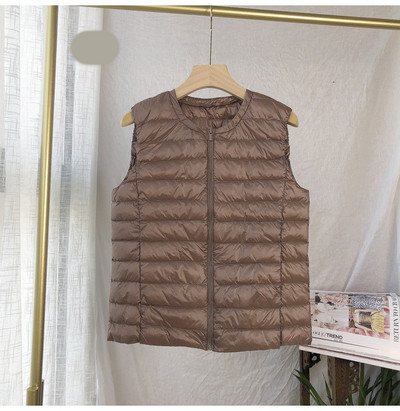 Naiste vabaaja vest ümara kaelusega ja lukuga