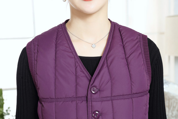 Дамски ежедневен елек с шпиц деколте и размер до 7XL