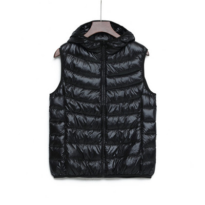 Mitmes värvitoonis vabaaja naiste vest kapuutsi ja lukuga