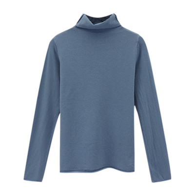 Naiste vabaaja kampsuniga varustatud kõrge kraega mudel