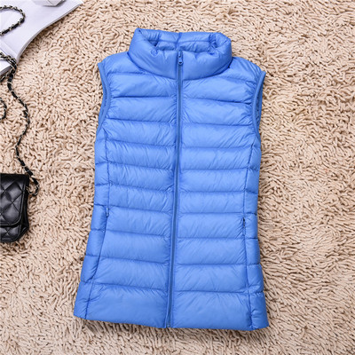 Lagani ženski prsluk s patentnim zatvaračem kratki model