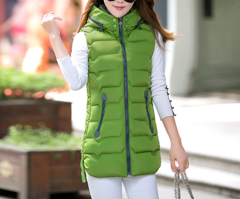 Kapuutsiga ja lukuga naiste vest - pikk mudel