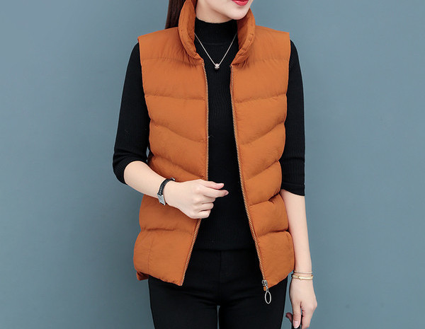 Ženski prsluk od flisa s džepovima i polo ovratnikom