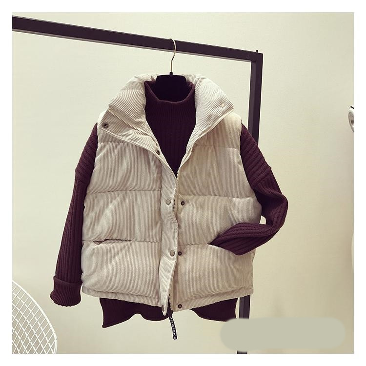 Vabaaja naiste velvetist vest lukuga kolmes värvitoonis