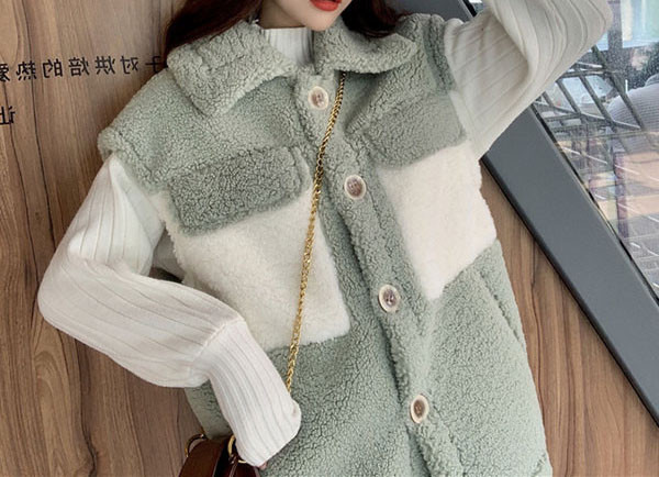 Stiilne naiste vesti lai mudel