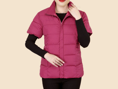 Uue mudeli kõrge krae ja tikandiga naistevest