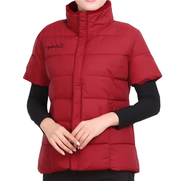 Uue mudeli kõrge krae ja tikandiga naistevest