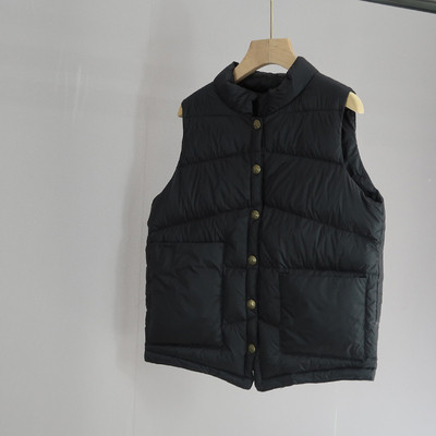 Naiste vabaaja vest nööpidega