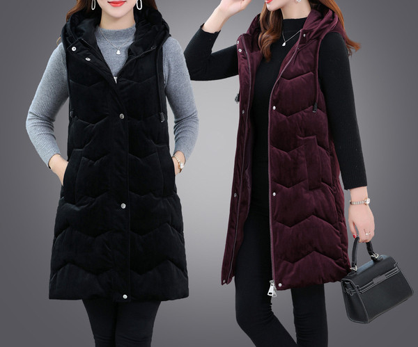 Ilga moteriška aksominė liemenė su gobtuvu