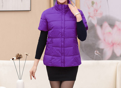 Naiste vabaaja vest tikandi ja lukuga