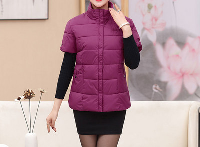 Naiste vabaaja vest tikandi ja lukuga