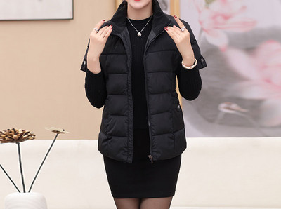 Naiste vabaaja vest tikandi ja lukuga