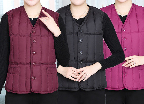 Naiste vabaaja vest nööpide ja spitsikaelusega