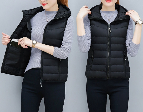 Mitmes värvitoonis kapuutsiga ja lukuga naiste vabaajavest