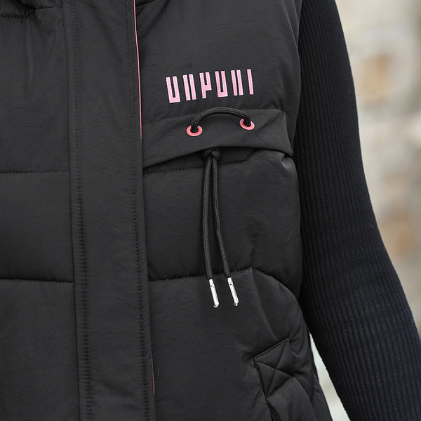 Γυναικείο γιλέκο μακρύ με τσέπες και κουκούλα