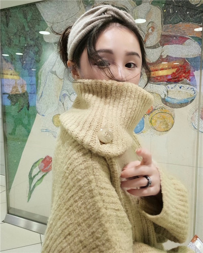 Κομψό γυναικείο μακρύ πουλόβερ φαρδύ μοντέλο με ψηλό γιακά