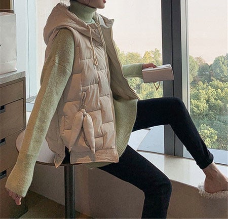 Vesta de iarna dama cu gluga si fermoar