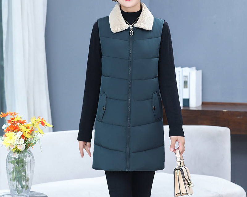 Kahes mudelis vabaaja pikk lukuga naistevest