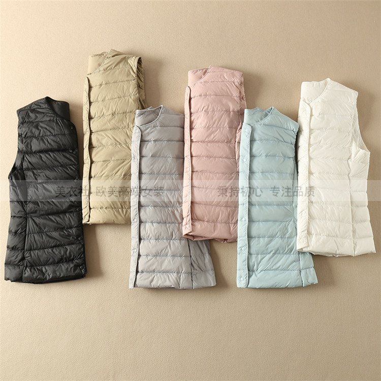 Vabaaja naiste vest ovaalse dekoltee ja taskutega