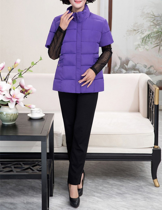 Šiuolaikinė moteriška vilnonė liemenė trumpomis rankovėmis ir aukšta apykakle