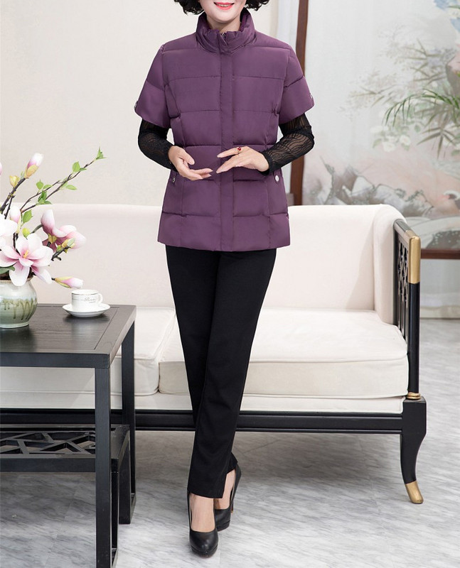 Šiuolaikinė moteriška vilnonė liemenė trumpomis rankovėmis ir aukšta apykakle