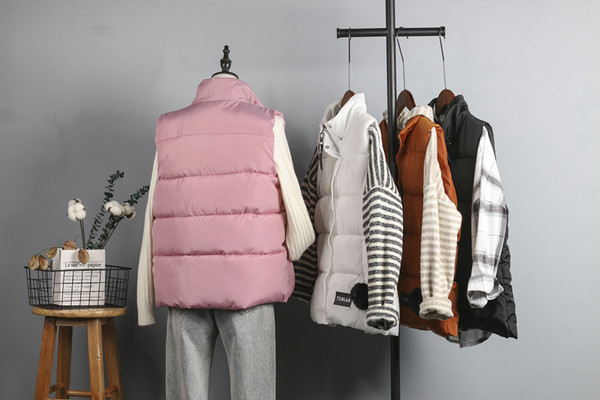 Uue mudeli kõrge kraega naiste vabaajavest